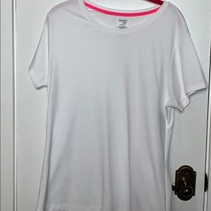 Danskin Now white shirt size XXL.